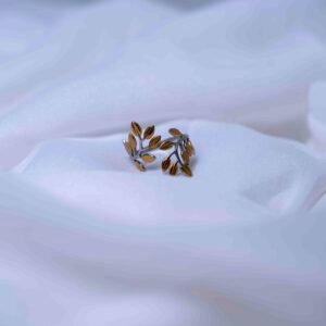 anti tarnish gold and silver finish finger ring