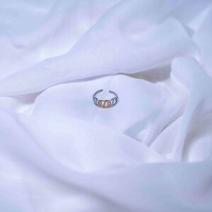 anti tarnish gold and silver finish finger ring